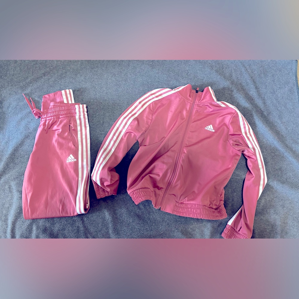 Adidas tracksuit jacket as M & pants XS